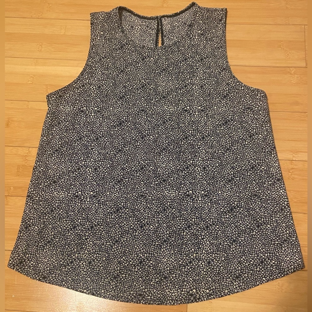 Lululemon Low Key Tank Minimalist Performance Sleeveless Women’s Size 6 - Picture 6 of 8